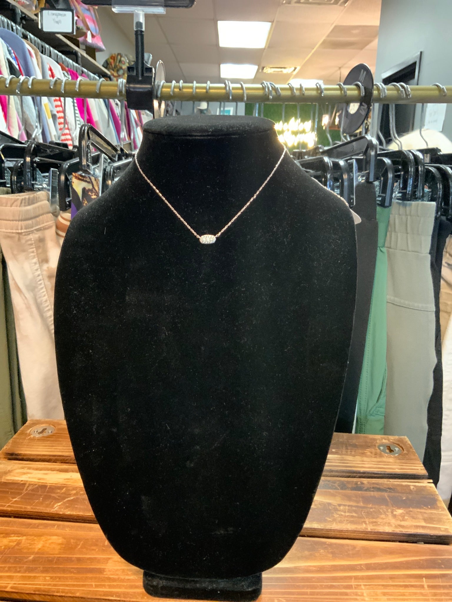 Kendra Scott Necklace